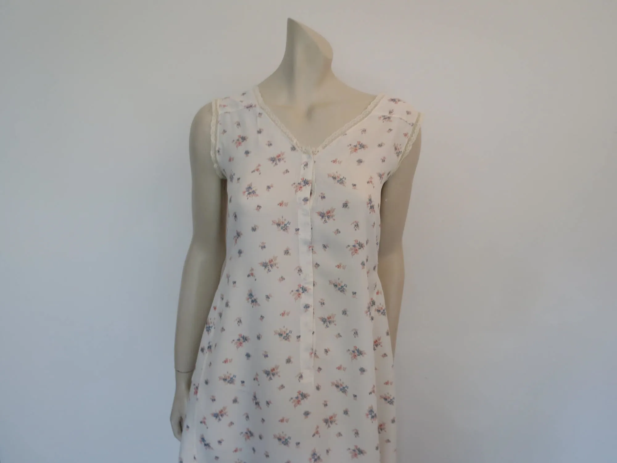 1940s Floral Maternity, Nursing, Nightgown - Bust 86 cm