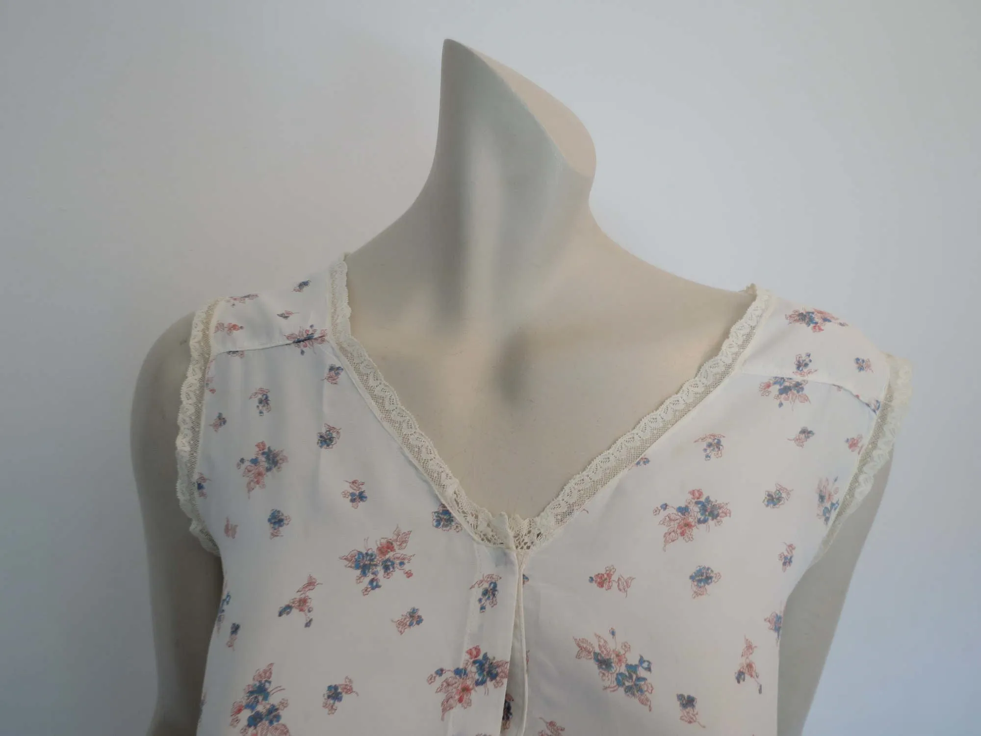 1940s Floral Maternity, Nursing, Nightgown - Bust 86 cm