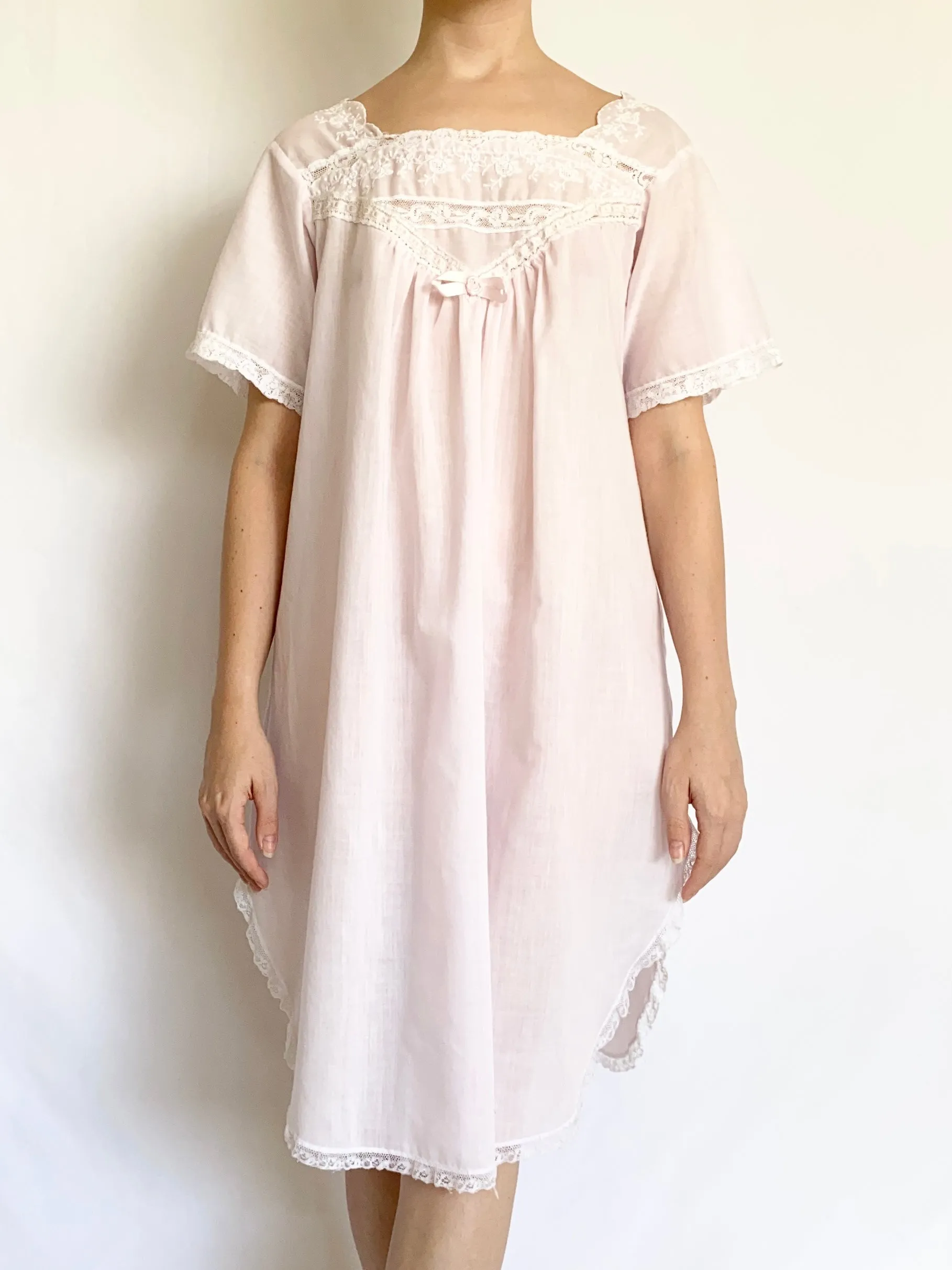 1970s Christian Dior Cotton Nightgown (XS-M)