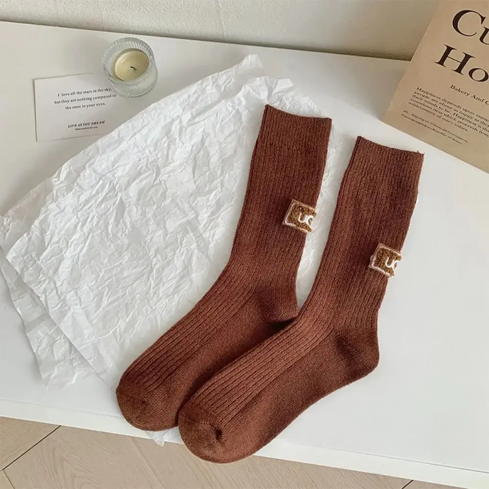 2024 New Autumn and Winter Warm Velvet Socks Thickened Thick Line Mid-Tube Socks Trendy Heel Furry Label Snow Boot Socks Ins
