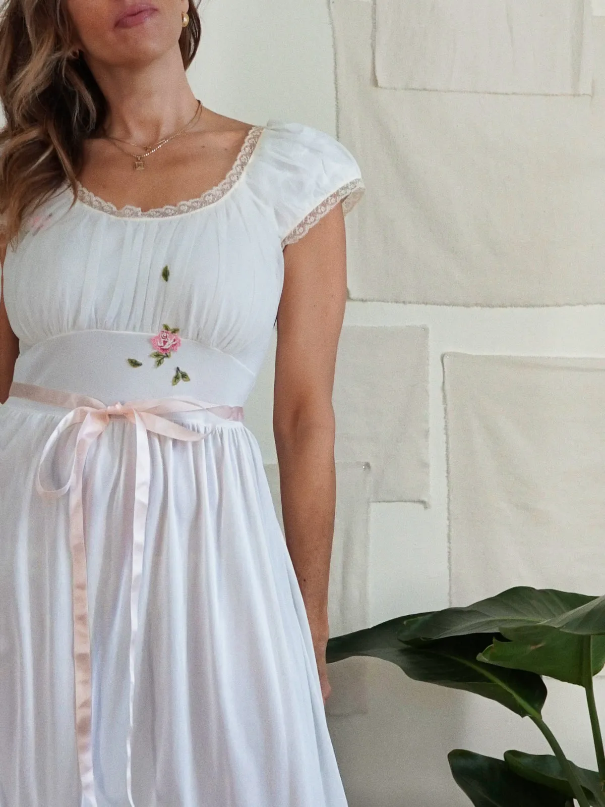 50's Laros White Pink Floral Peignoir Set