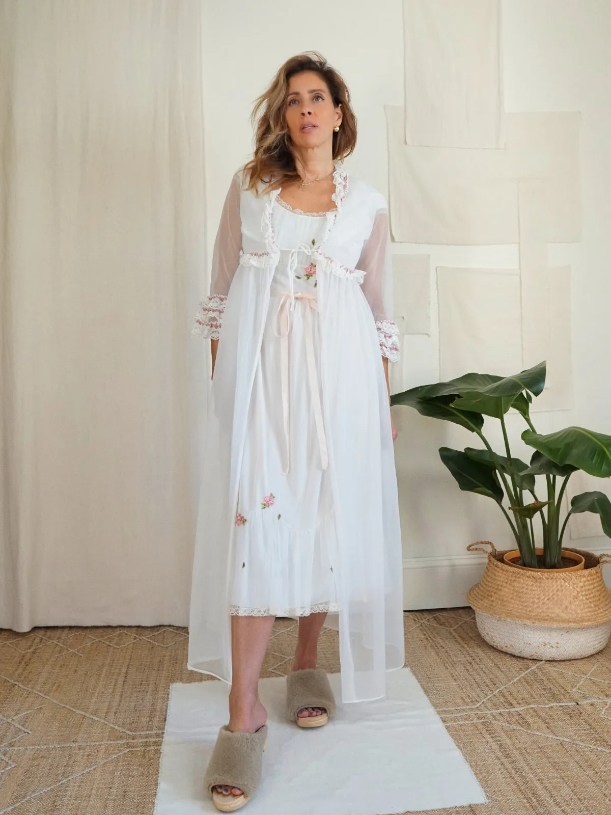 50's Laros White Pink Floral Peignoir Set