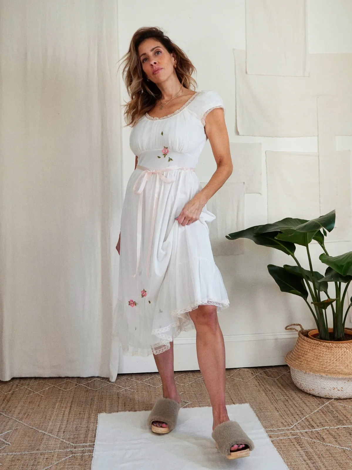 50's Laros White Pink Floral Peignoir Set