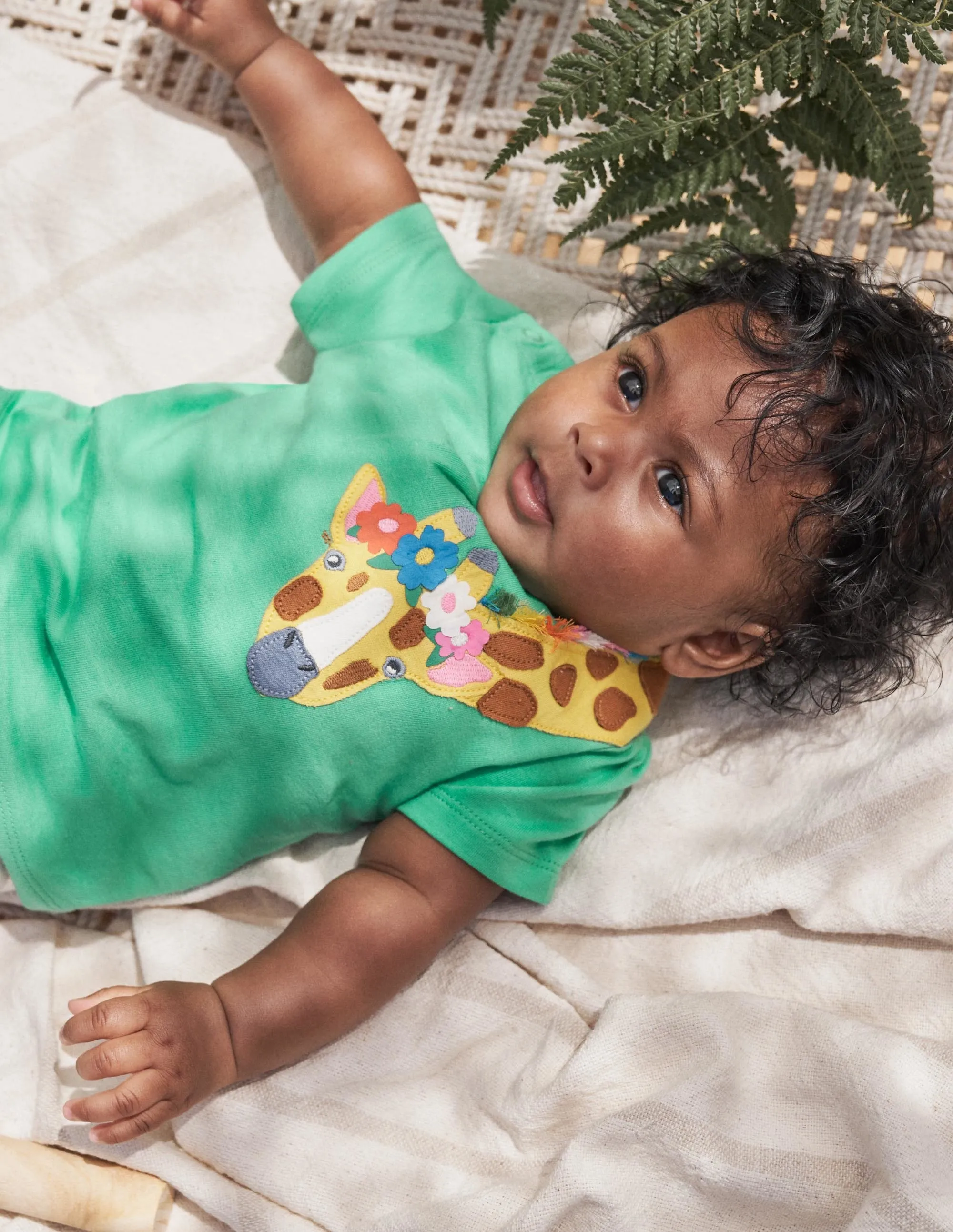 Appliqué Shorts Playset-Green Giraffe