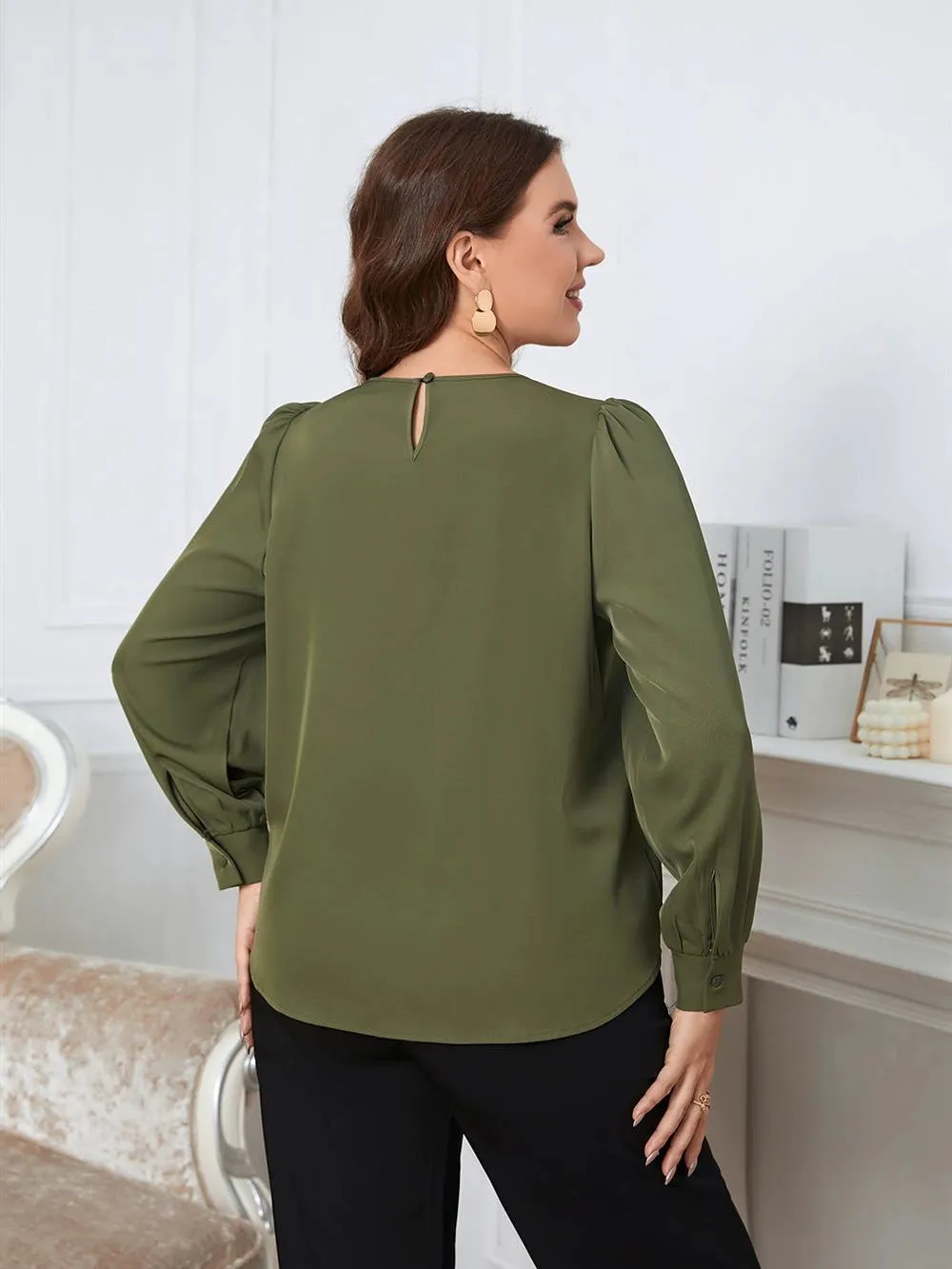 Army Green Round Neck Plus Size Long-Sleeved Blouse