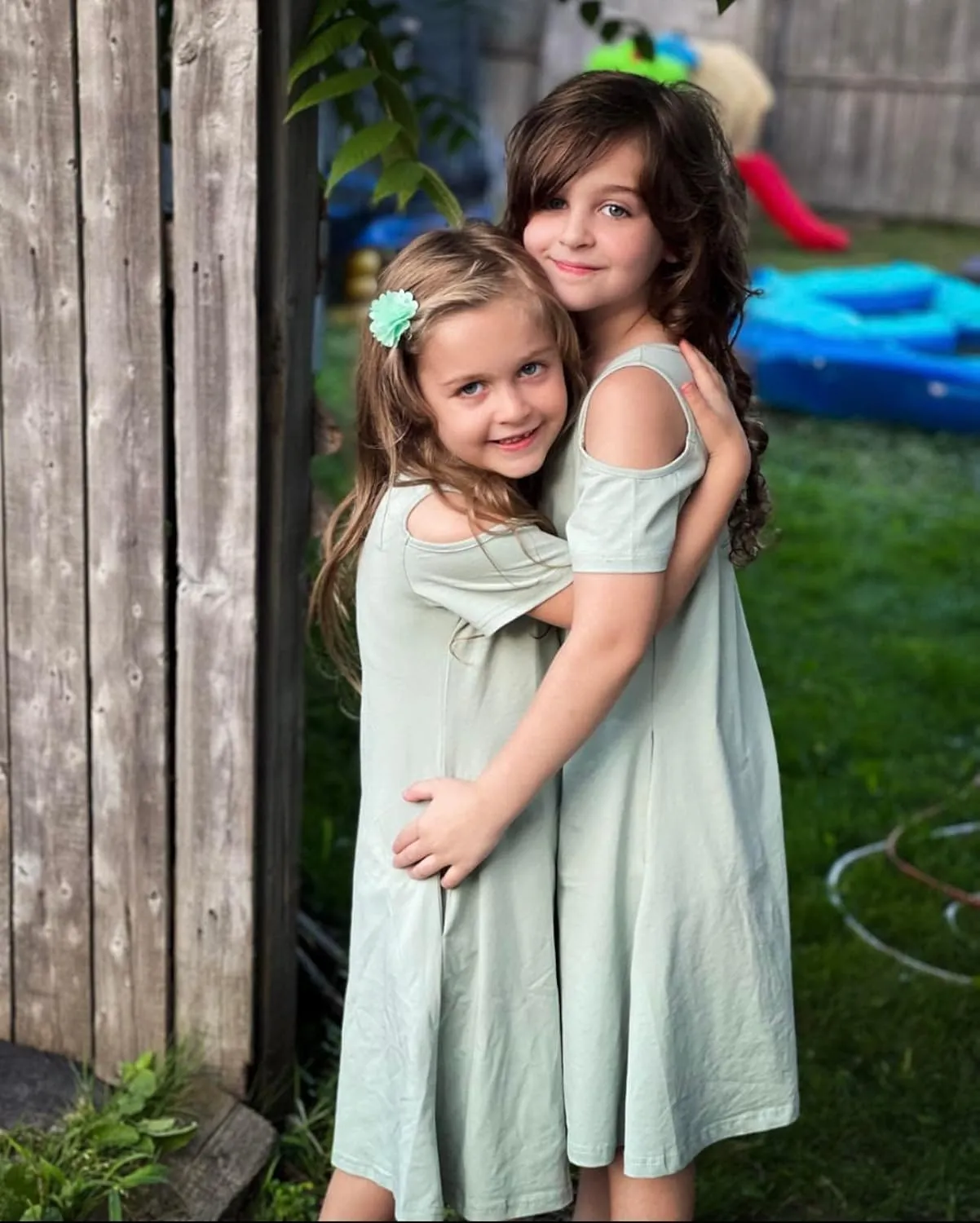 Arshiner Girls Summer Dress Short Sleeve Cold Shoulder Solid Color Swing Casual Dresses with Pockets