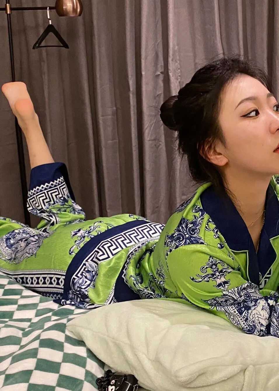 Beautiful Grass Green Peter Pan Collar Print Button Ice Silk Pajamas Two Pieces Set Spring TO1013