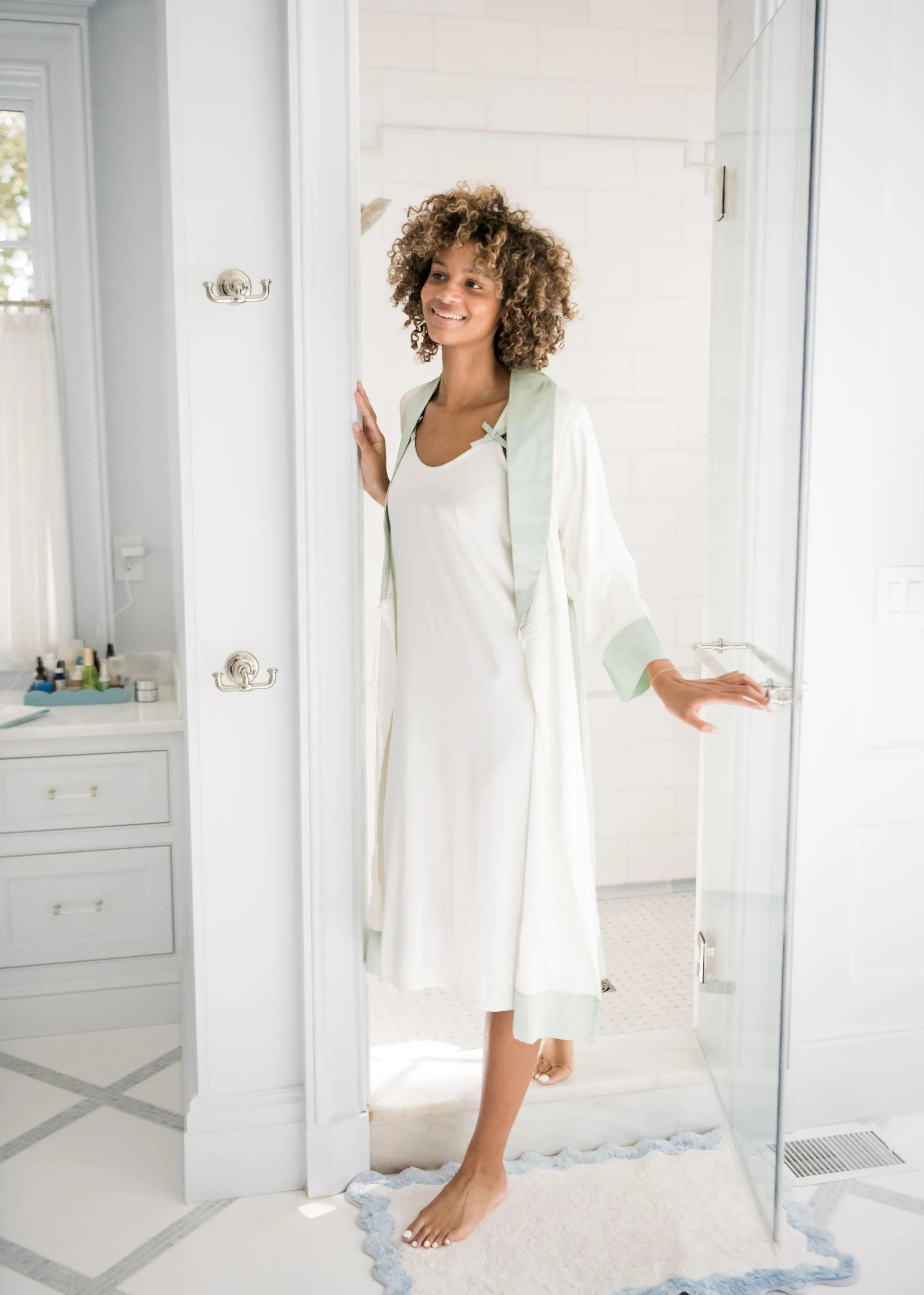 BIRDIE SATIN NIGHTGOWN