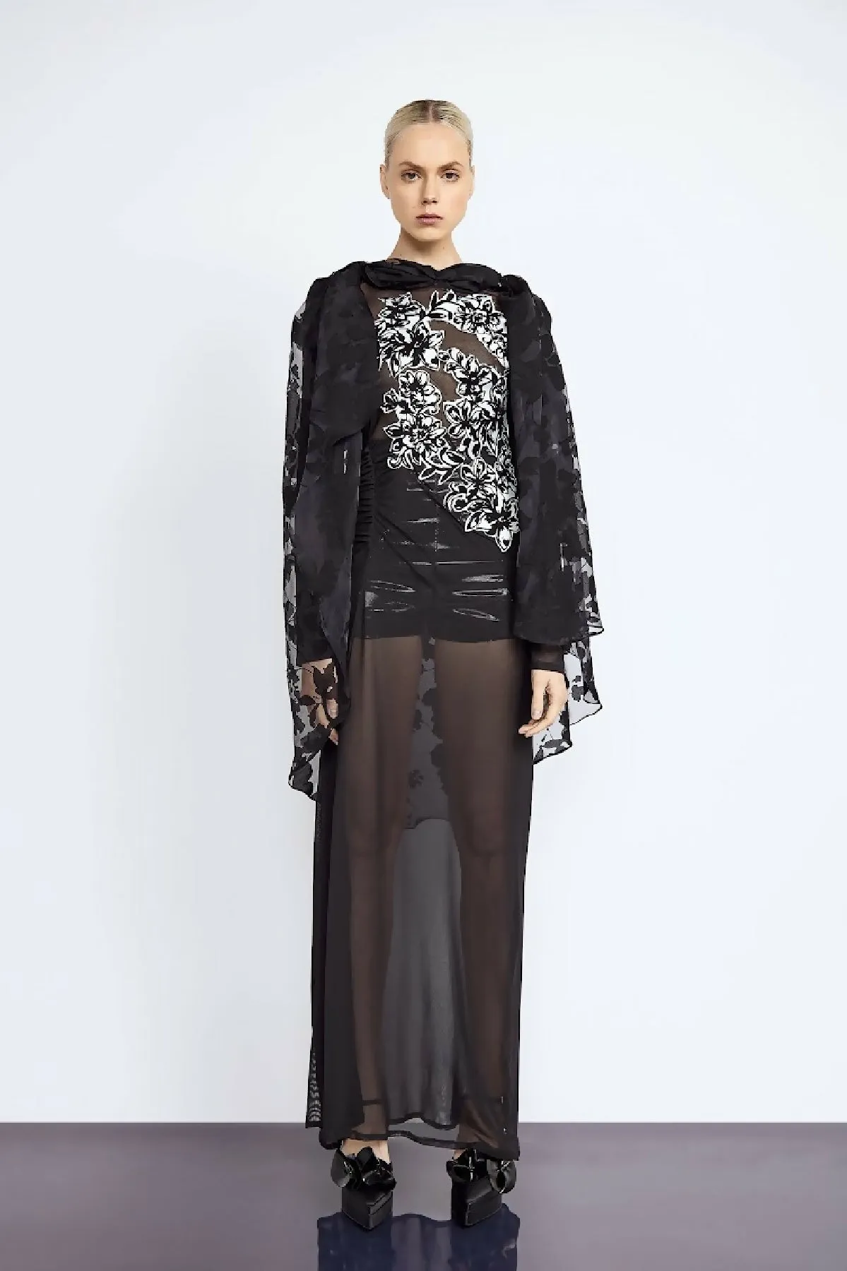 Black and White Hand Embroidery Lace Cape Dress