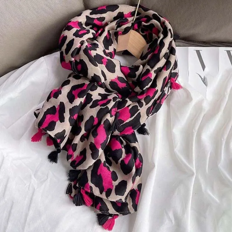 Casual Leopard Print Scarf