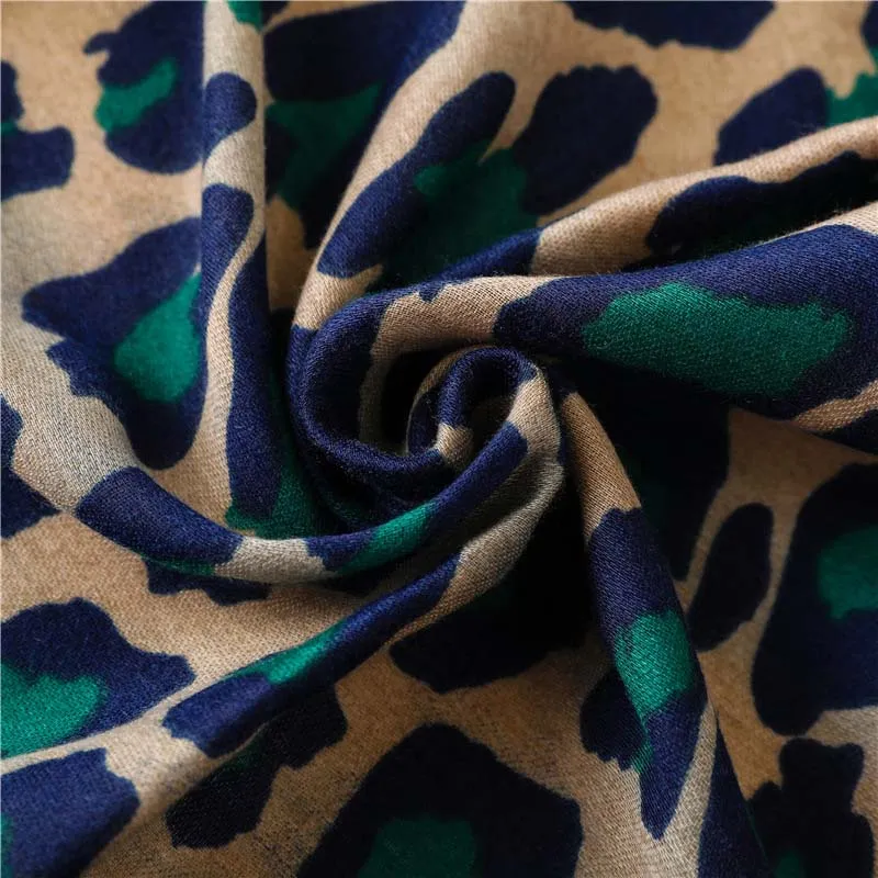 Casual Leopard Print Scarf