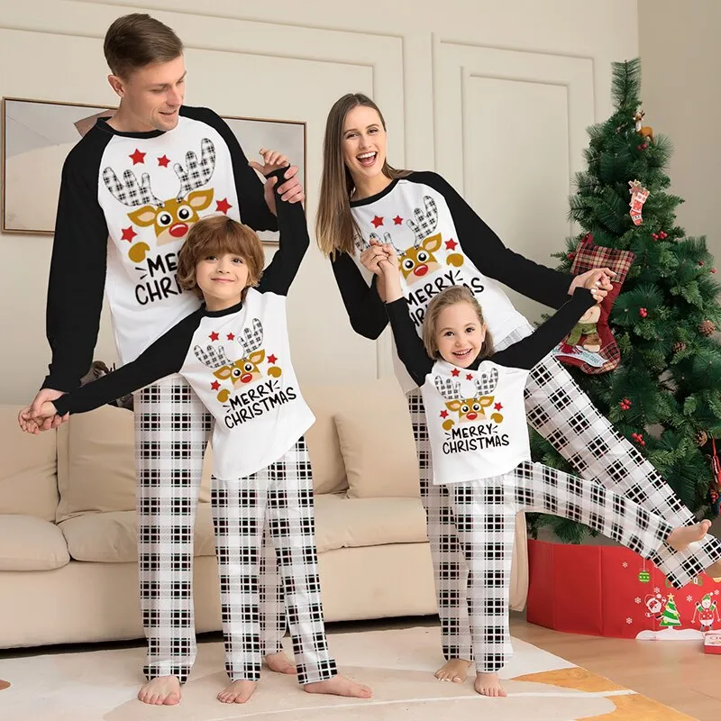 Christmas Pajamas Set 2023 Family Matching Outfits Adult Mother and Daughter Father Son Xmas Pyjamas Mommy And Me Kids Clothes