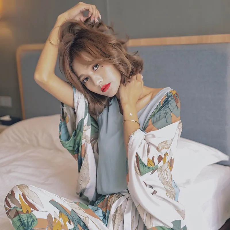 Cotton Satin Floral Women's Pajama Set Sleepwear
