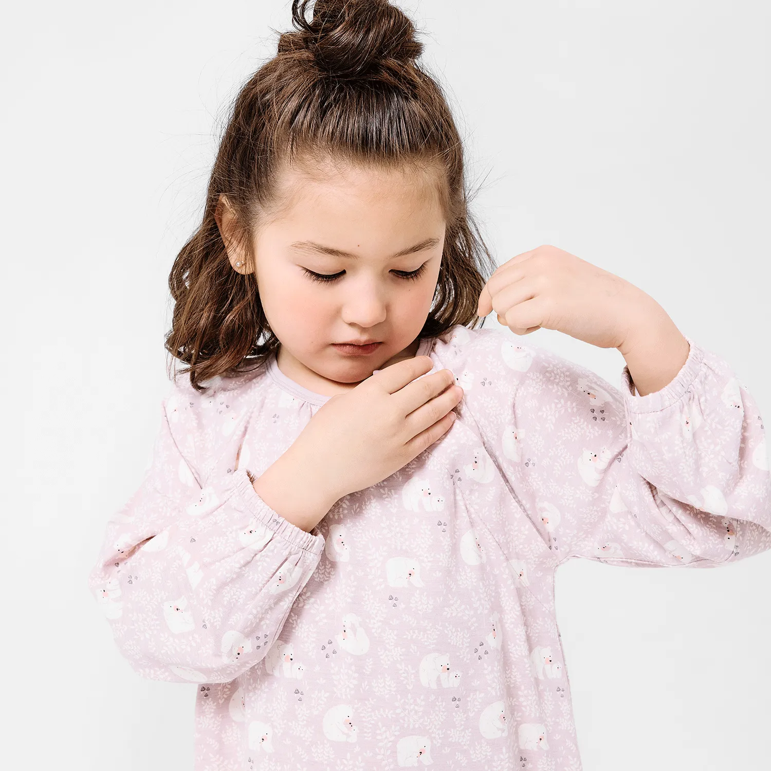 cuddle club RightFit™ magnetic nightgown