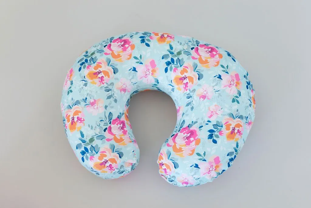 Emma Nursing Pillow Cover