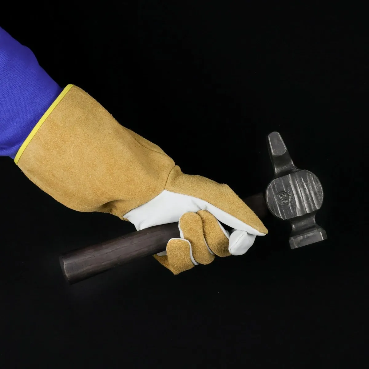 Fire resistant leather gloves for artisans - Blacksmith and welding gloves