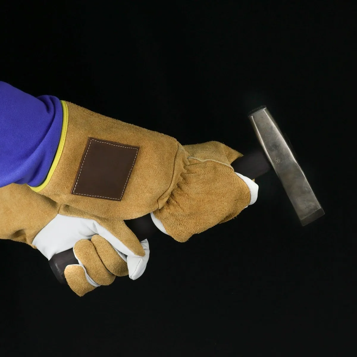 Fire resistant leather gloves for artisans - Blacksmith and welding gloves