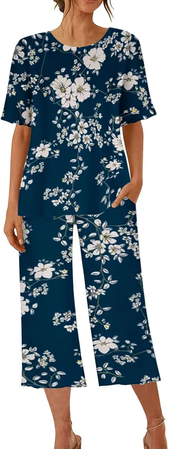 Floral Print Capris Pajamas Sets for Women Summer Short Sleeve Sleepwear Top and Capri Pants Pjs Loungewear with Pockets