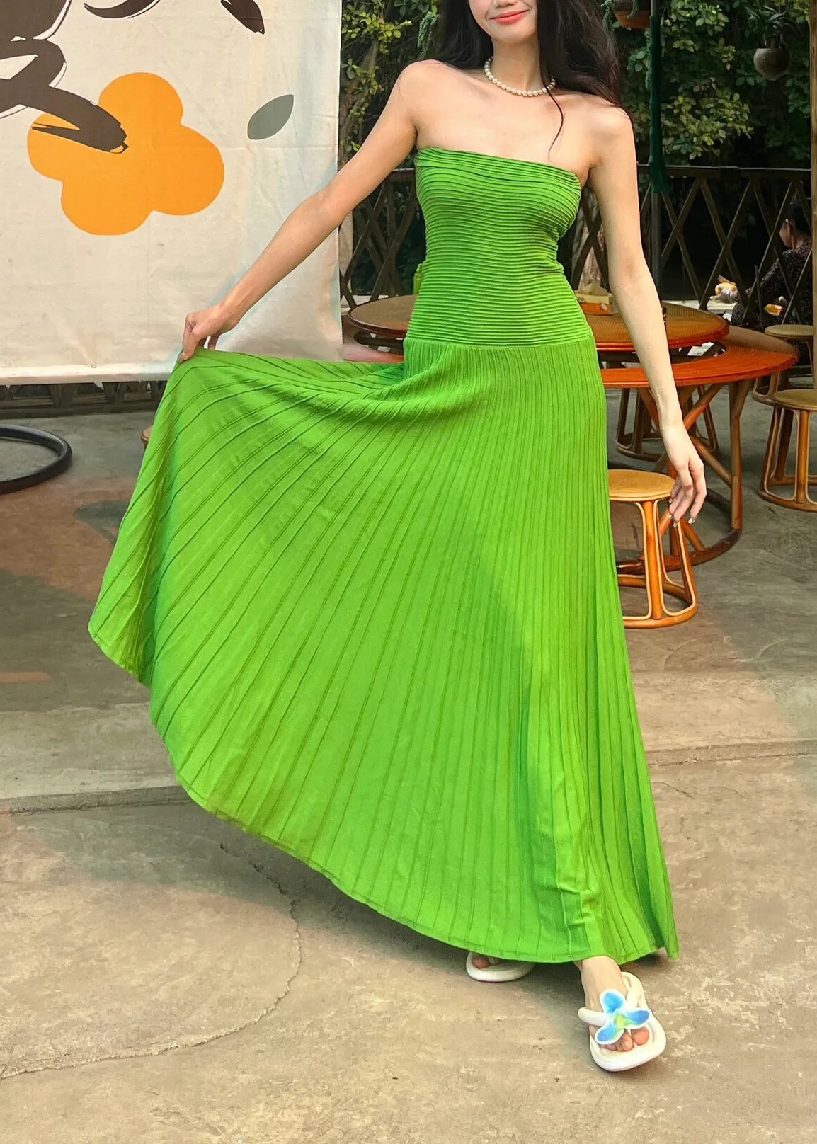 FLYTONN- Holiday Style Green Strapless Ice Silk Waist Cinching Dress Summer EE1015