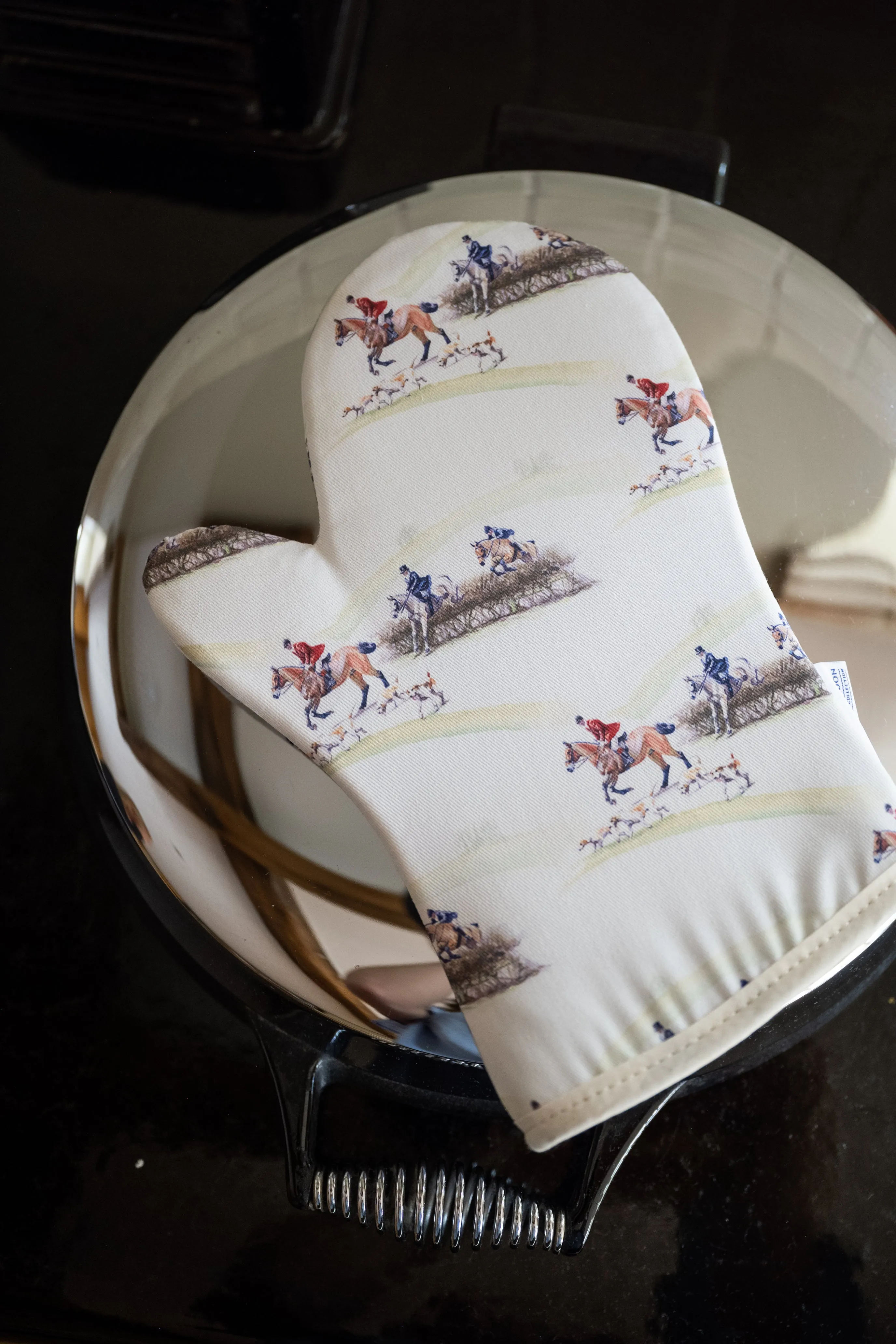 Glaze & Gordon 'The Hunt Jump' Single Oven Glove