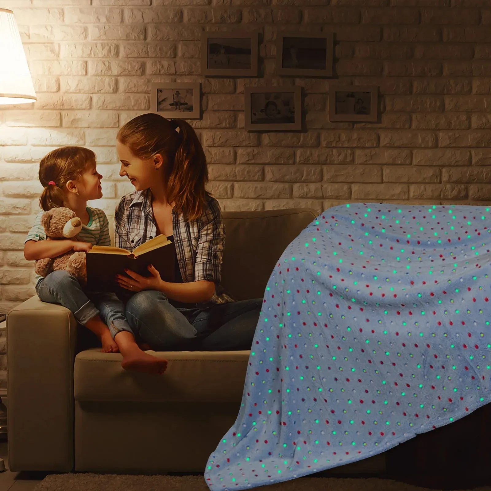 Glow in the Dark Blanket – Soft Coral Fleece Throw with Cartoon Pattern