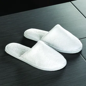 Hotel Slipper Closed Toe White Coral Fleece CTN/100