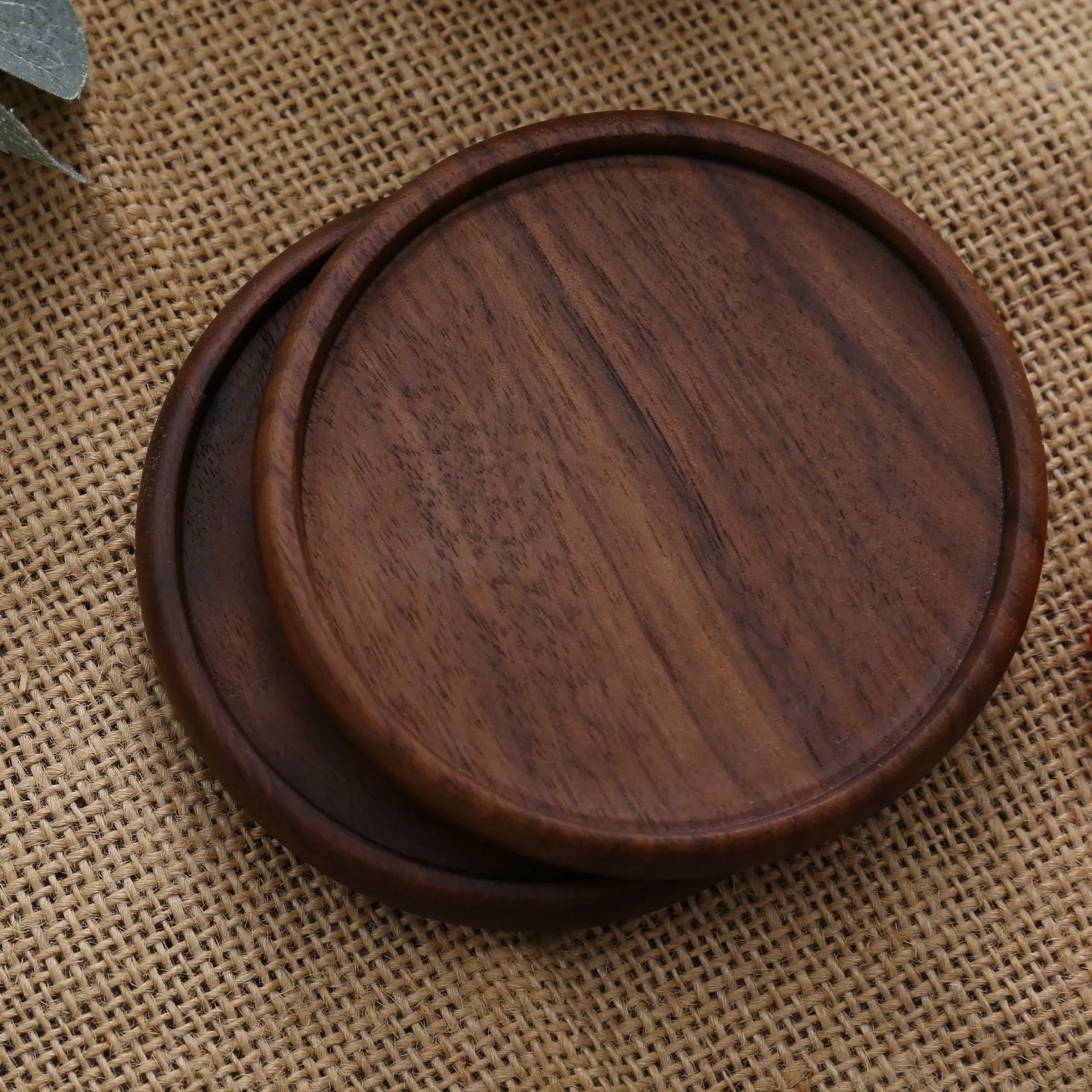 Japanese-style non-slip cup mats