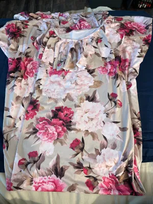khaki pink floral long maternity dress w/train - size Maternity:     S (4-7)