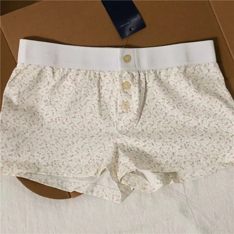 Leann Three-Button Short