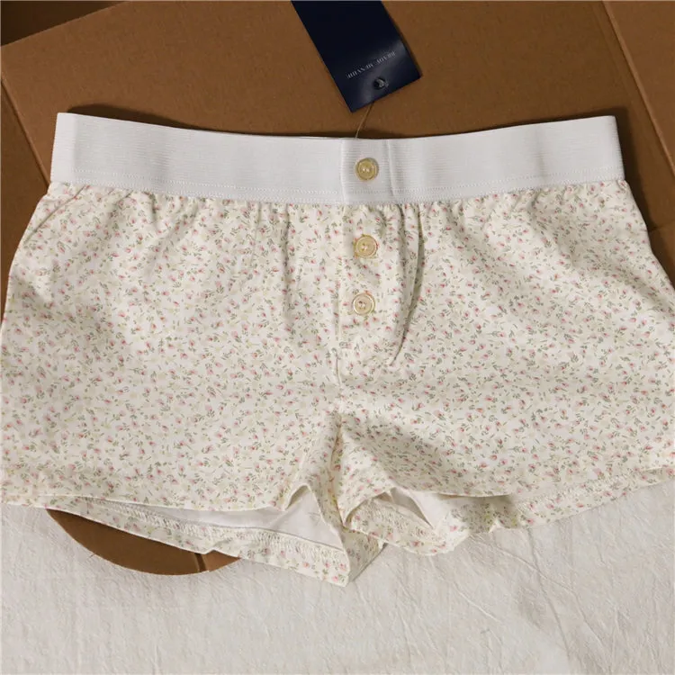 Leann Three-Button Short