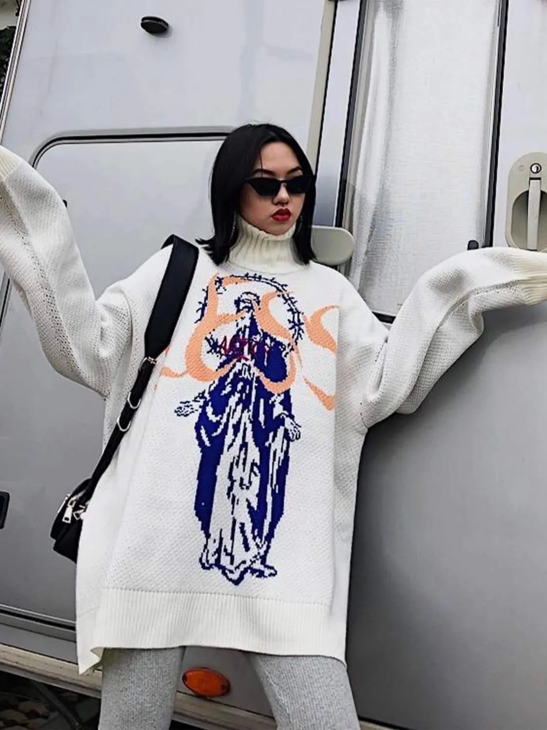 LESS OVERSIZE KNITWEAR SWEATER