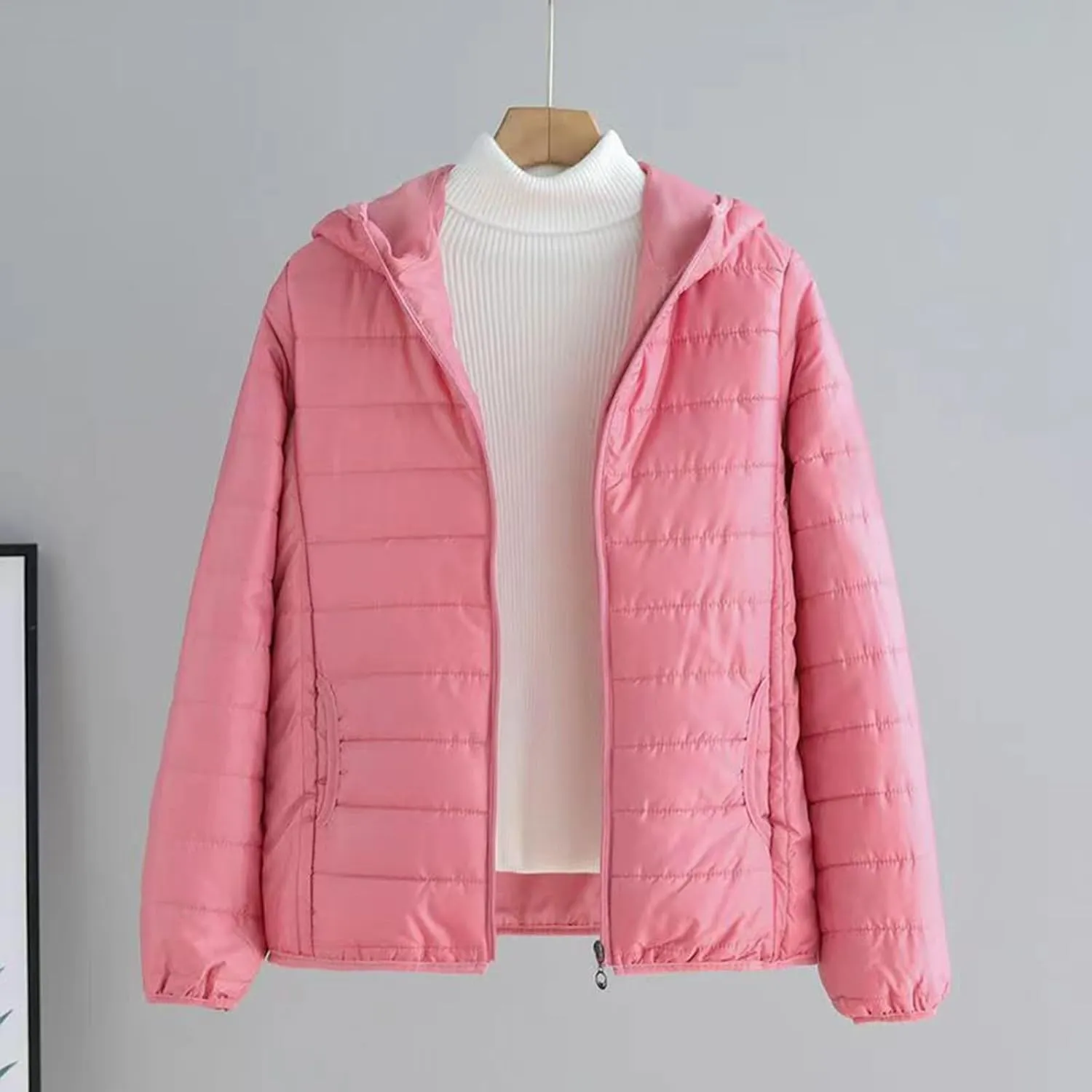 Lightweight Puffer Jacket Women with Hood Women's Lightweight Long-Sleeve Water-Resistant Packable Puffer Jacket