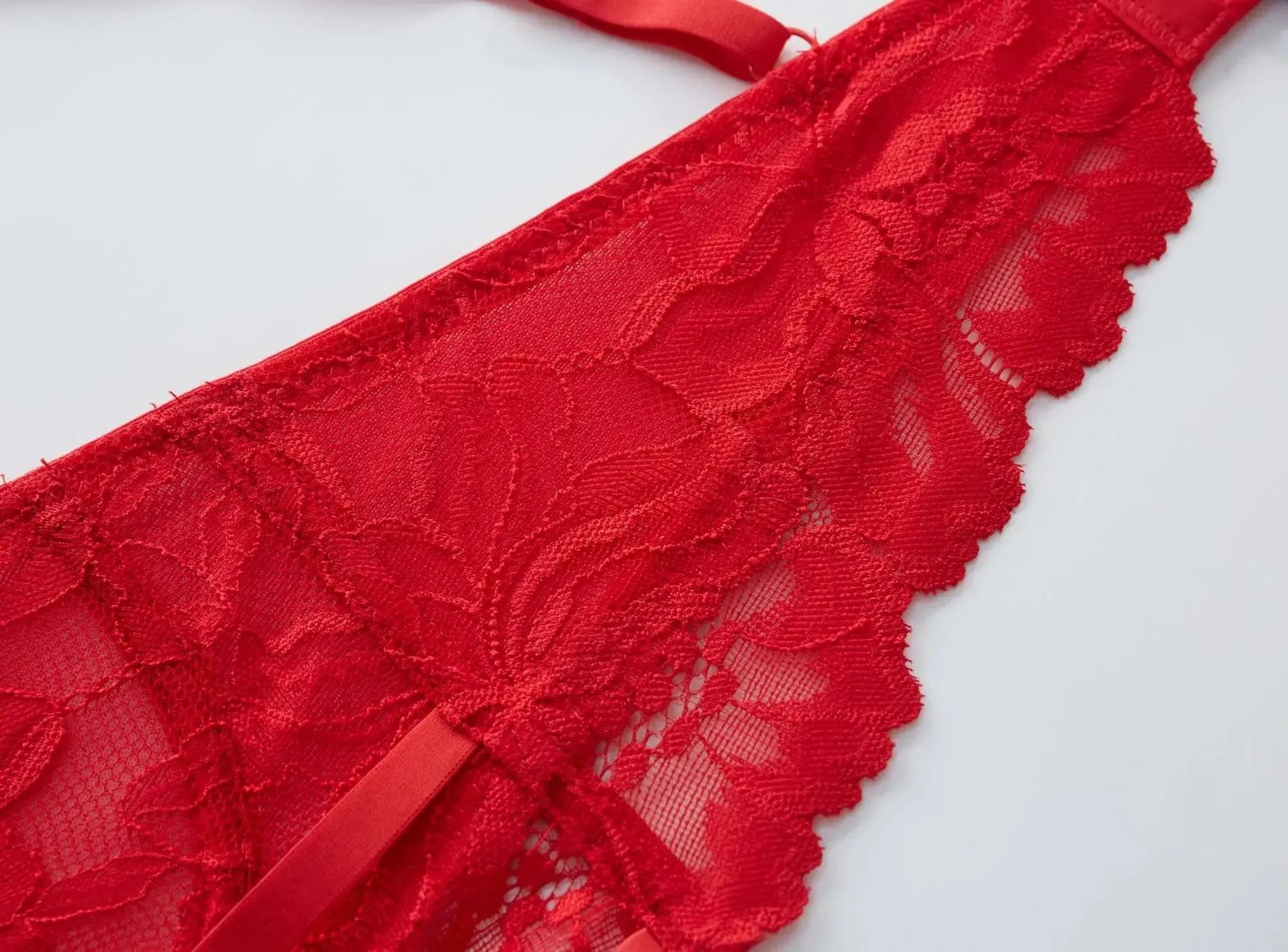 Logirlve Lace Lingerie Set – Seductive Elegance for Valentine’s Day!