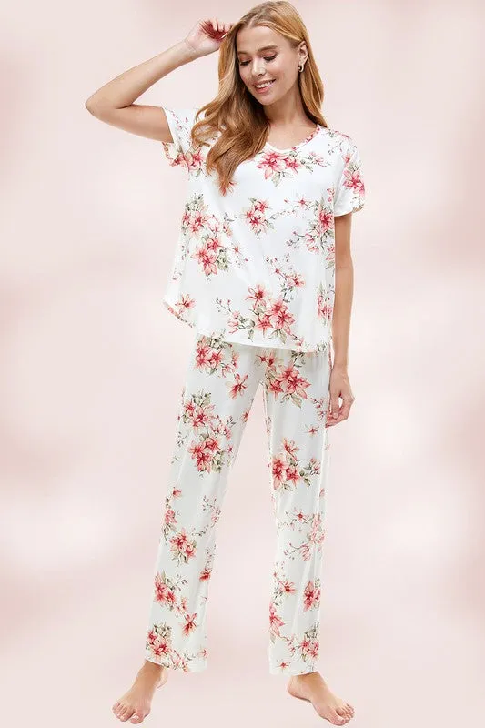 Loungewear set for women's floral pajama set