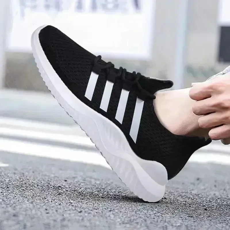 Man White Running Tennis Shoe Comfortable Outdoor Sports Shoes for Men Casual Shoes Tenis Masculino Men Sneakers Mesh Breathable