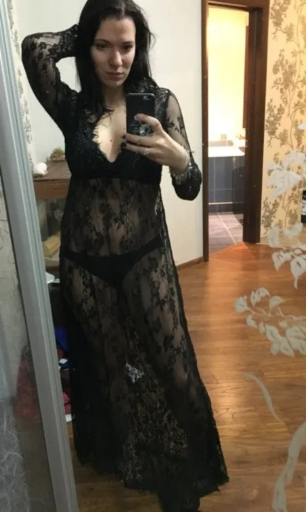 Maternity Deep V-neck Lace Dress for Photoshoot