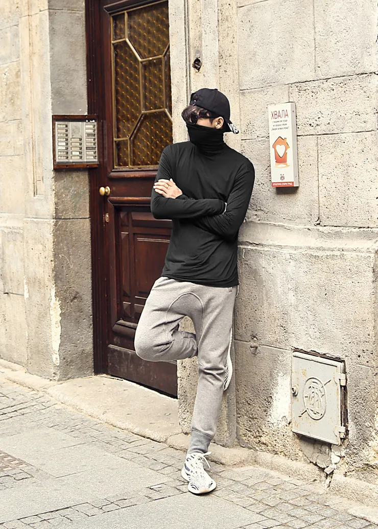 Men's Long Sleeved Turtleneck T-Shirt