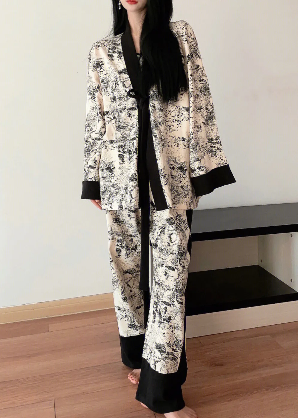 Natural V Neck Print Patchwork Ice Silk Pajamas Three Pieces Set Spring LY1874
