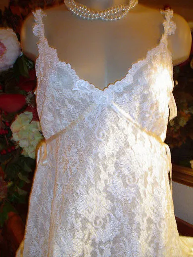 *NEW WITH TAG FROM NEIMAN MARCUS - EXQUISITE & RARE CLAIRE PETTIBONE BRIDAL TROUSSSEAU LACE NIGHTGOWN