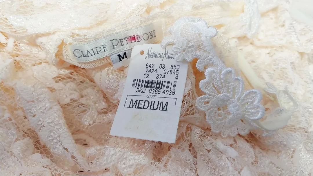 *NEW WITH TAG FROM NEIMAN MARCUS - EXQUISITE & RARE CLAIRE PETTIBONE BRIDAL TROUSSSEAU LACE NIGHTGOWN