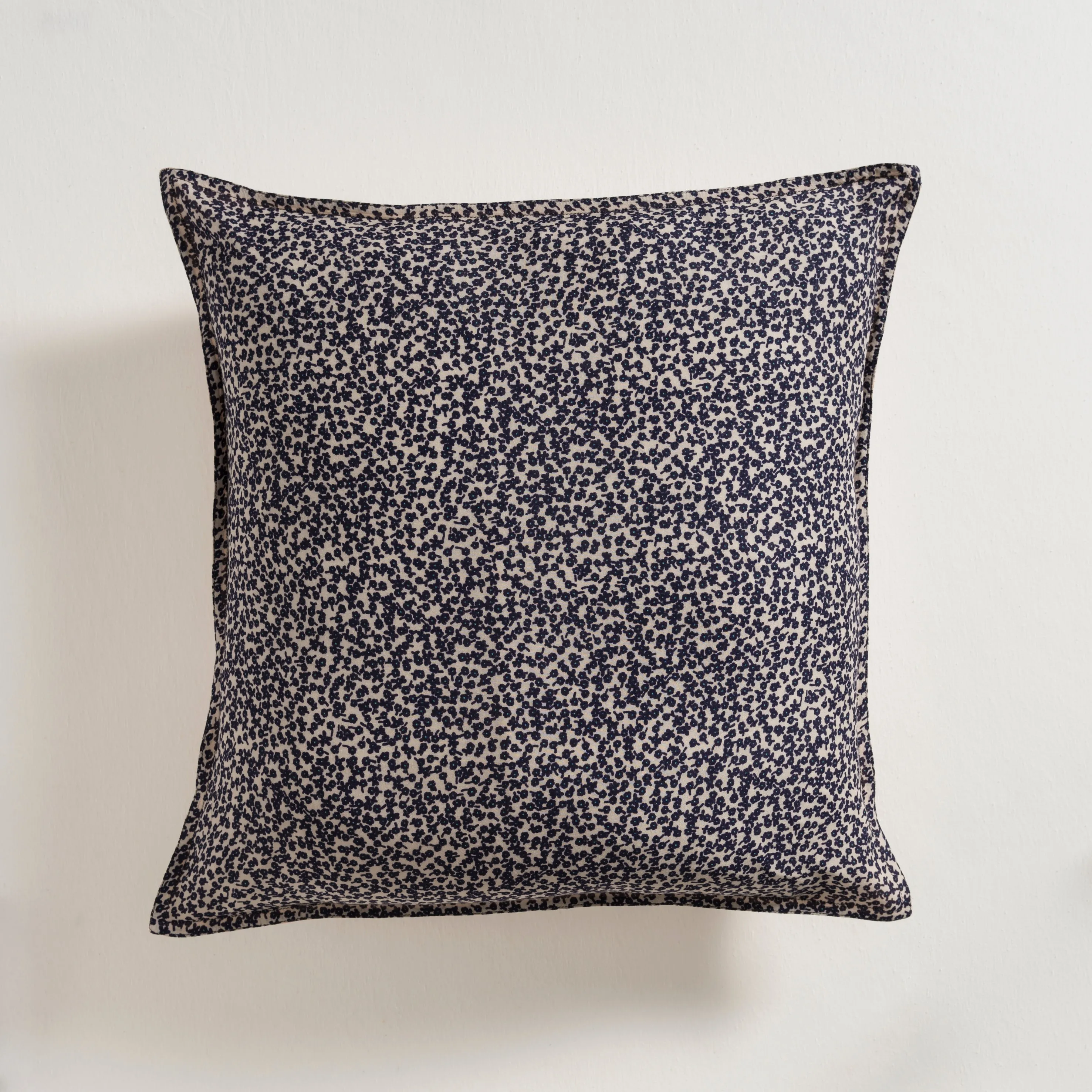 PILLOW CASE / VIOLET FLOWERS