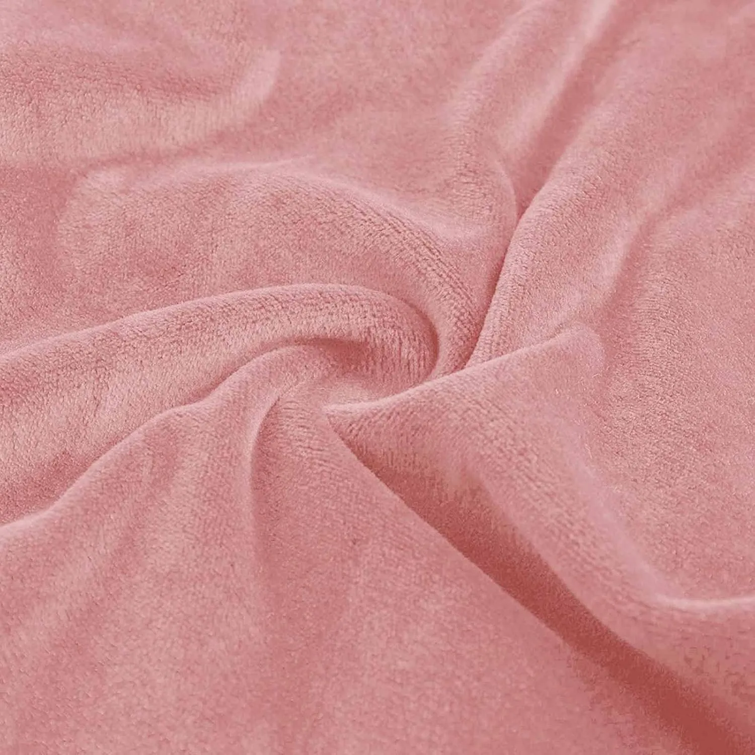 Plush Fleece Hooded Bathrobe Ear Hooded Flannel Bathrobe Soft And Warm Double-Faced Velvet Pajamas Casual Loungewear