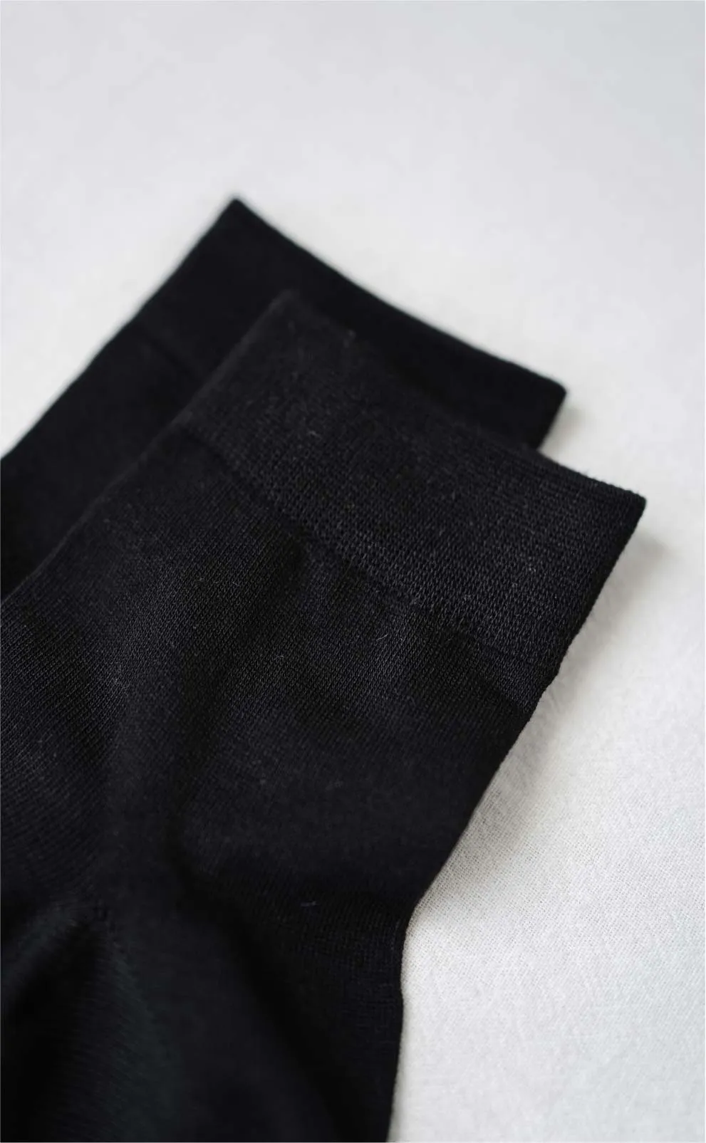 Pure •  Women Crew Socks (Jet Black)