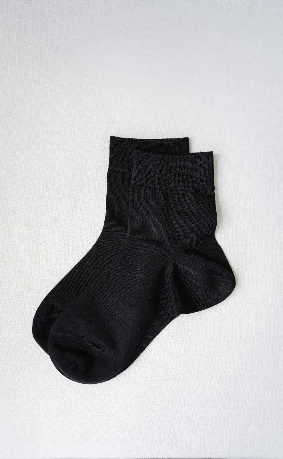 Pure •  Women Crew Socks (Jet Black)
