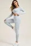 Seamless long-sleeved yoga set