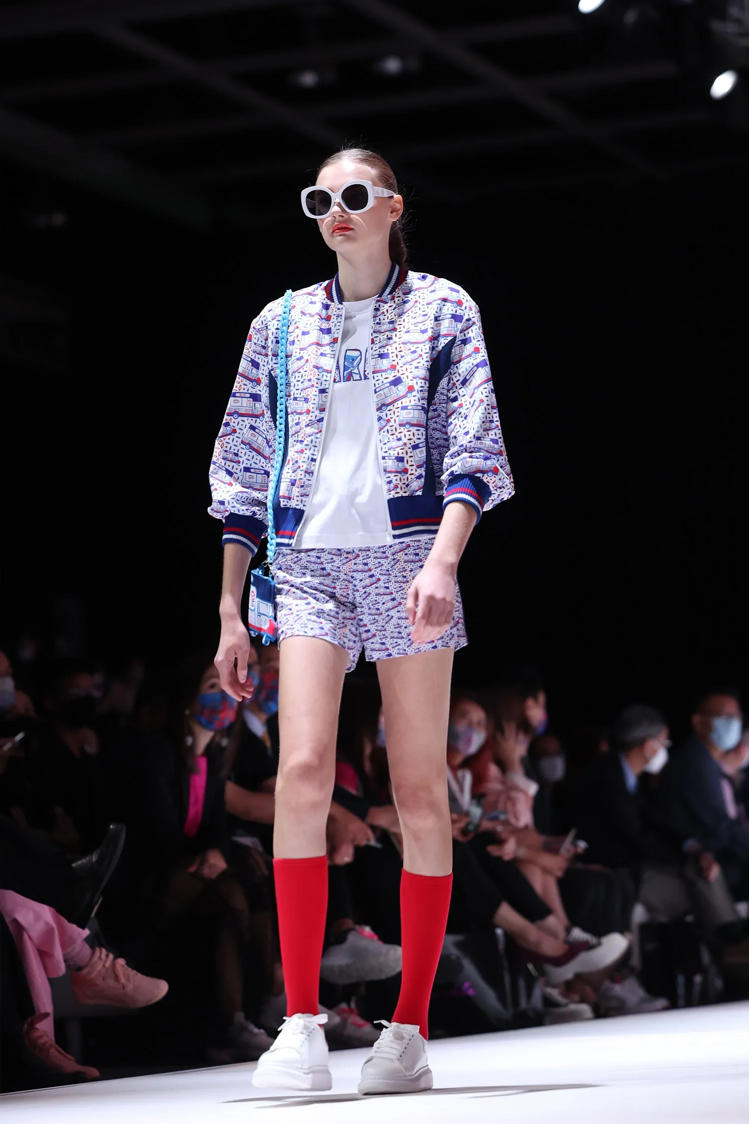 【SOFT SERVE】Silk Mid-Length Shorts (香港經典) (紅白藍)
