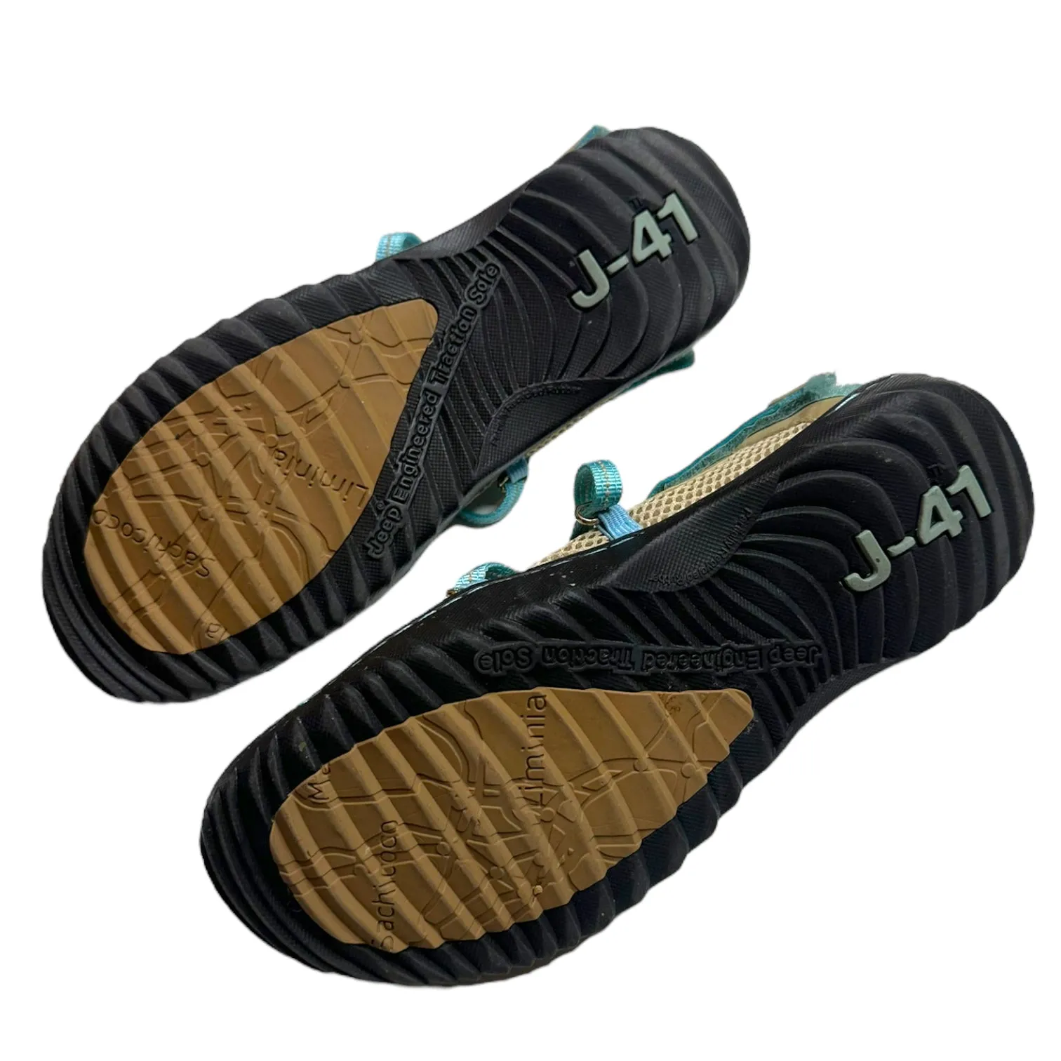 Sporty Gorpcore Flats (8)