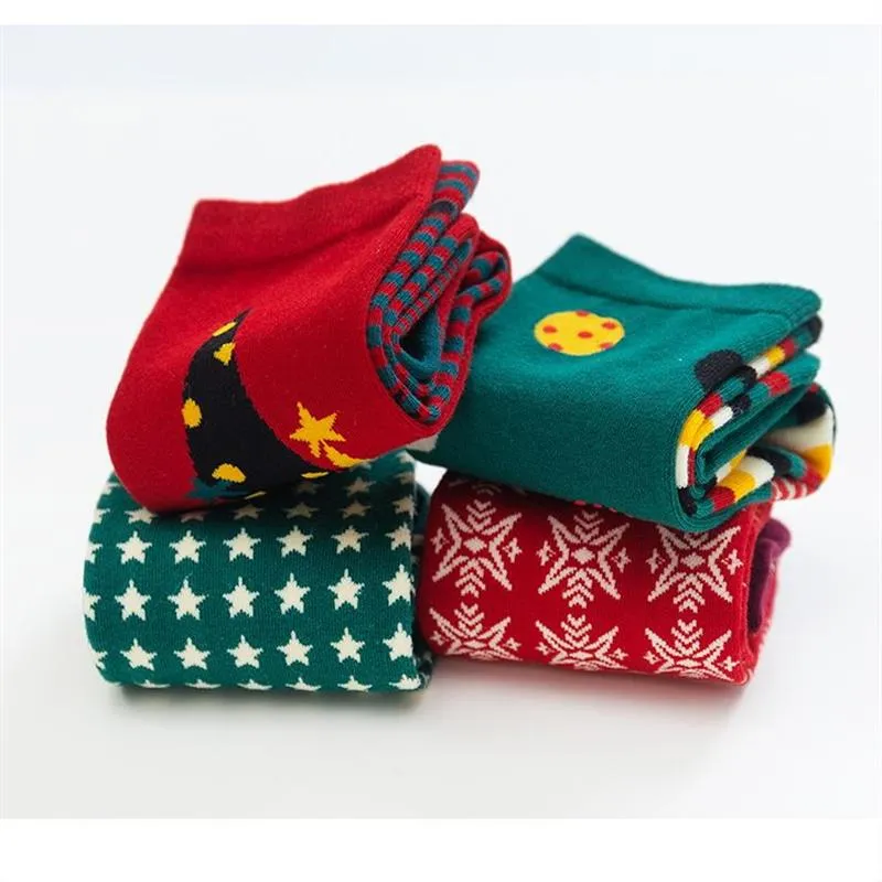 Sweetnana Seamless Crew Socks for Women & Men Cozy Cotton Christmas Socks Thick and Warm Unisex Socks for Winter Season
