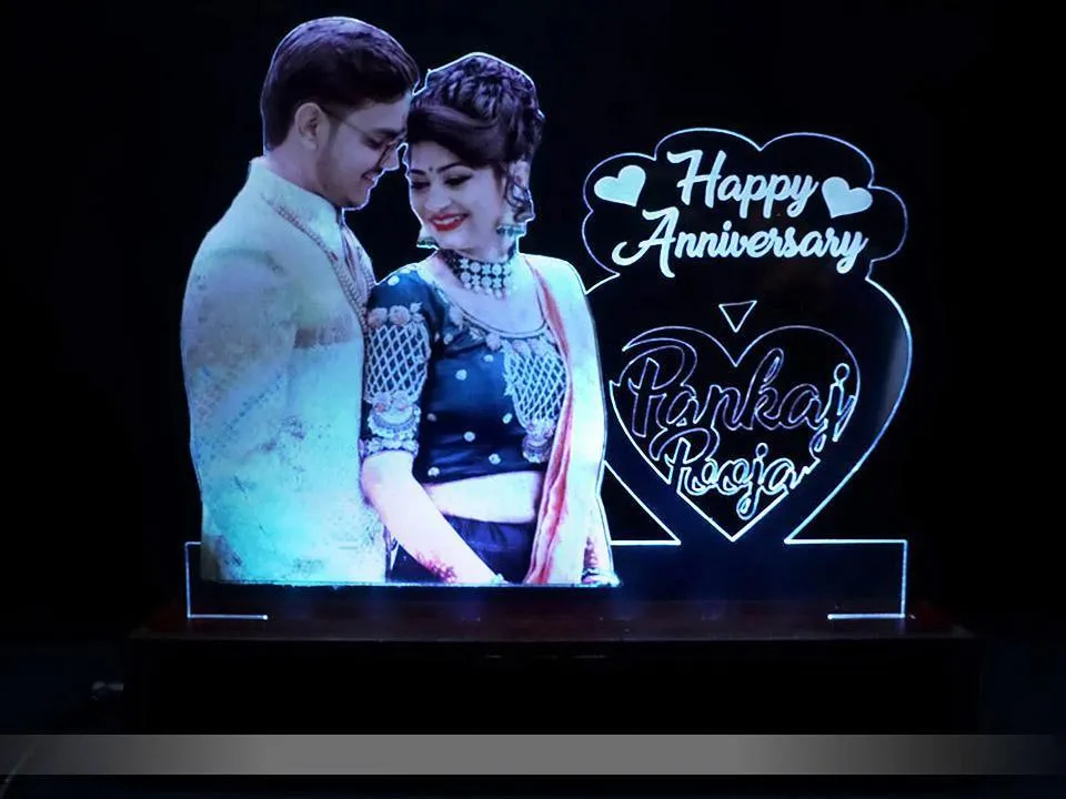 Valentine Special Gift - Customized Couple LED Table Lamp