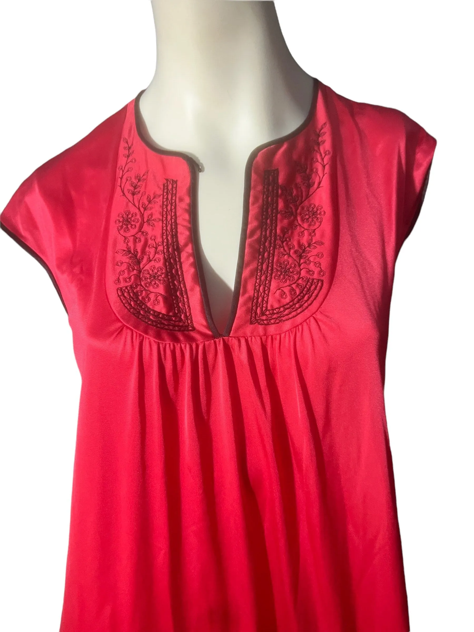 Vintage 70's long red nightgown S Jolie Two